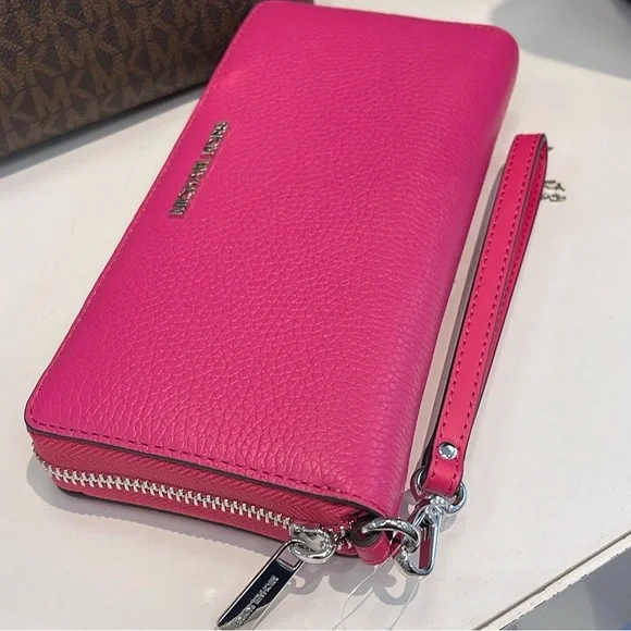 MICHAEL KORS JST Leather Continental Wristlet Phone Case Wallet 
Dragonfruit NWT - Picture 3 of 16